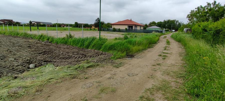 Teren cu acces usor din Calea Feldioarei