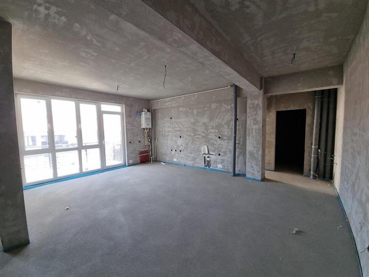 Apartament 3 camere finalizat, 69 mp cu balcon 4 mp, zona Vivo