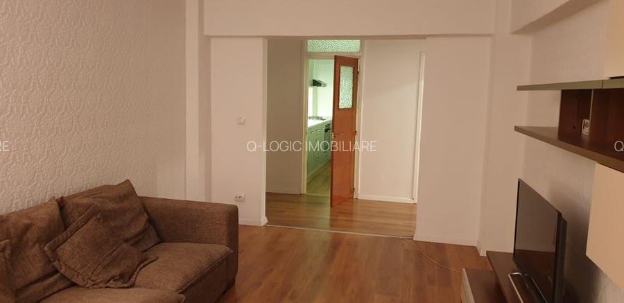 Apartament 3 camere liber la vanzare zona Centrul Civic - 2
