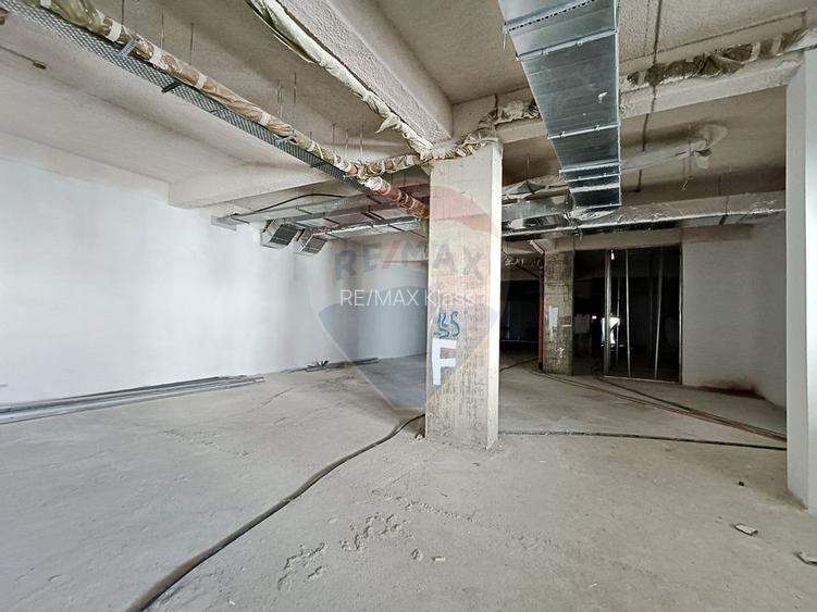 Inchiriere Spatiu Comercial langa Pasarela Metrou Berceni | Open Space - 15