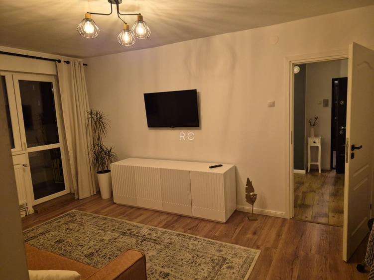 Apartament 2 camere, semidecomandat, Piața Flora  – Prima închiriere - 4