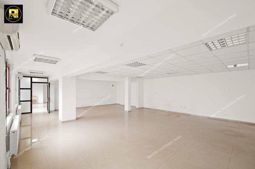 Vanzare spatiu comercial in Galati, pe str Tecuci, sup 170 mp utili, in bloc nou