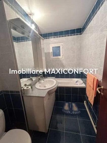 Vanzare apartament 3 camere, zona Buzaului -Imobiliare Maxiconfort - 6