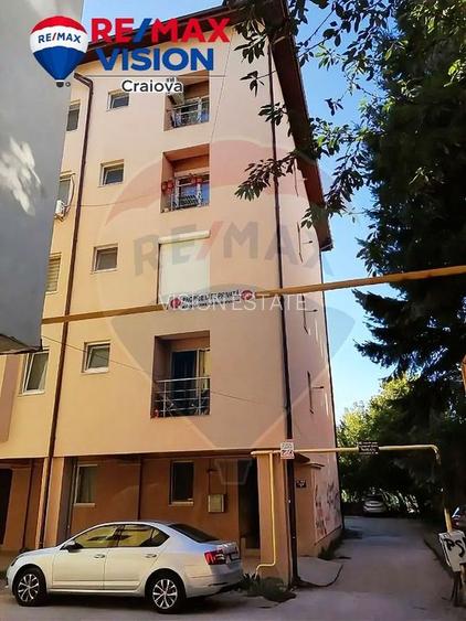 Apartament cu 1 camere de vânzare în zona 1 Mai - 9
