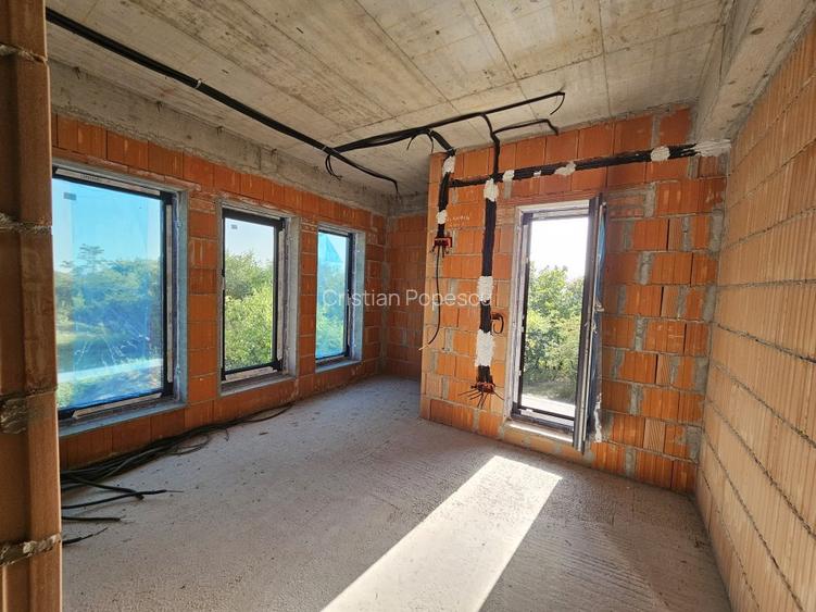 Casa Babana,  170mp + terase + subsol, inconjurata de padure, direct proprietar - 14