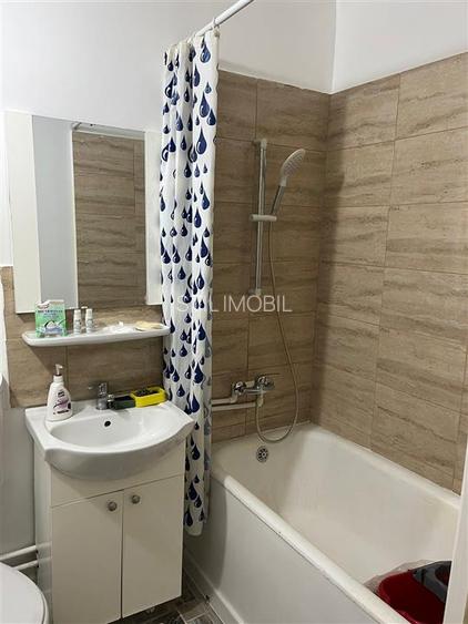 APARTAMENT 1 CAM DECOMANDAT PODU DE FIER ET 2 DIN 4 LIBER - 6