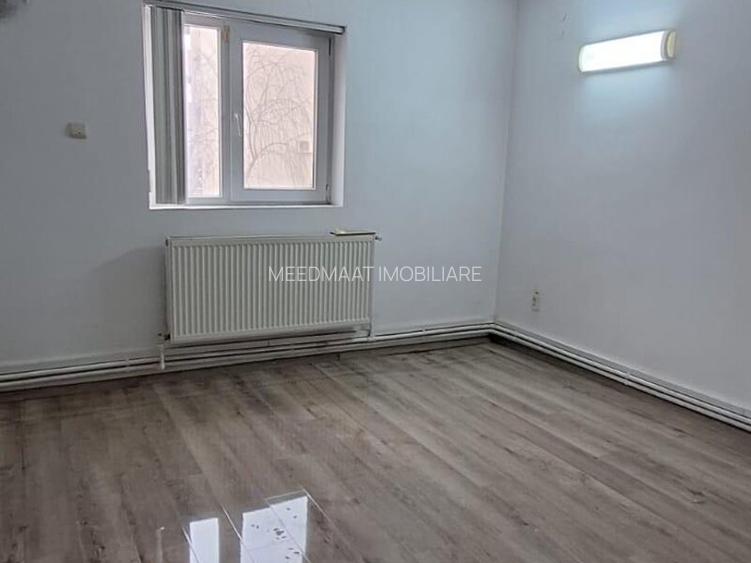 Vila,9 cam,zona Unirii,Splai,Metrou Timpuri Noi. - 3