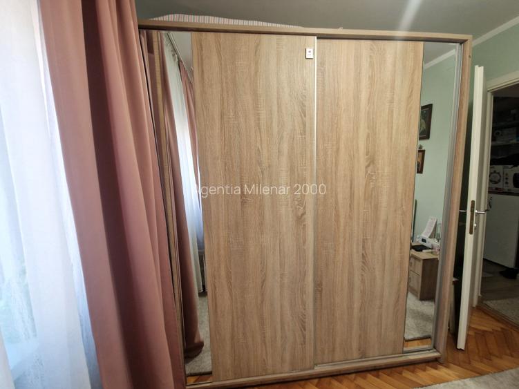 zona Aradului bloc izolat termic, foarte bine impartit, pe doua parti,  mobilat - 15