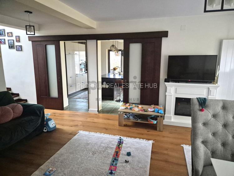  Casa spatioasa cu teren 1000 mp | acces dublu | Sanpetru - 8