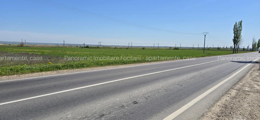 Teren agricol de vanzare 2 ha,  stradal la asfalt  pe  DN 24 TISITA - TECUCI - 7