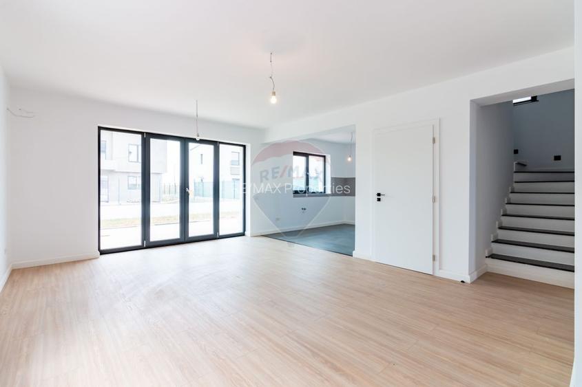 Vila 6 camere | curte generoasa | Tunari - Nord - 5