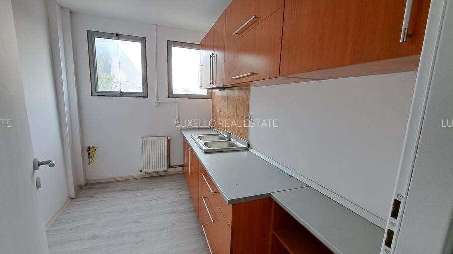 HALA DEPOZITARE CU ETAJ PARTIAL PENTRU BIROURI AMPLASAMENT: OTOPENI - 21