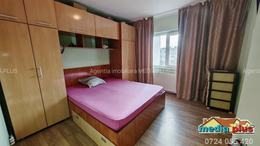 De vânzare: apartament 3 camere, 70 mp, Piața Centrală - 4