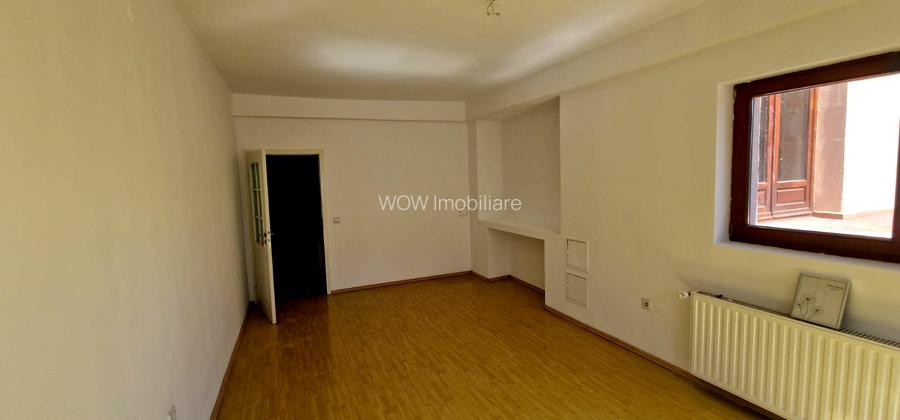 Casa cu 6 camere 5 bai si 960 mp teren de vanzare in zona centrala Sibiu - 13