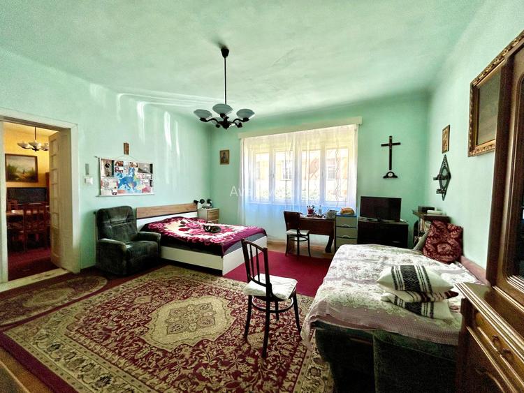 Casa 4 camere, tavan inalt, centru istoric Turda – oportunitate investitie - 8