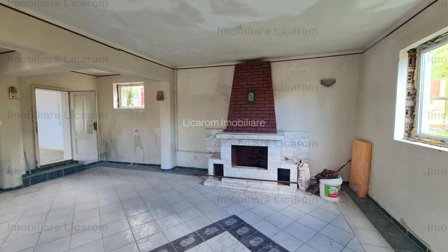 Vila P+E+Pod in Codlea zona cu aer curat,teren 1050 mp - 16