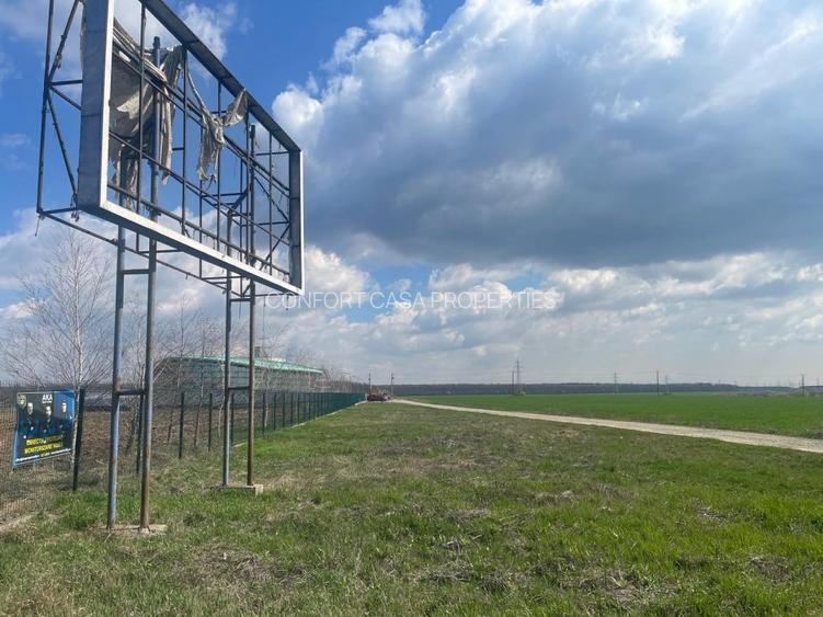 Otopeni , langa aeroport - 2