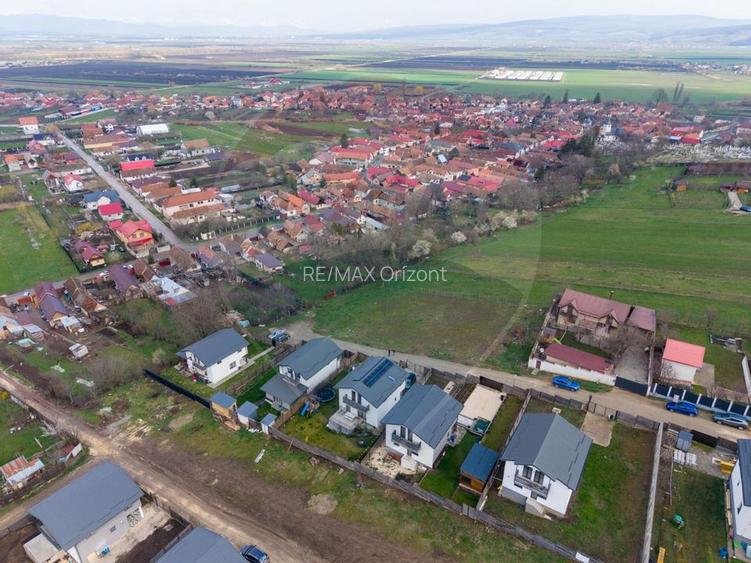 Teren intravilan cu vedere panoramică, utilități si poziție excelentă! - 14