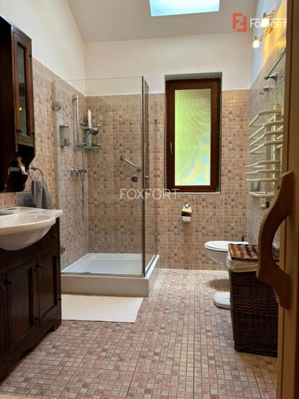 Casa individuala cu 5 camere si teren de 1 hectar - Ghioroc - Arad - 29