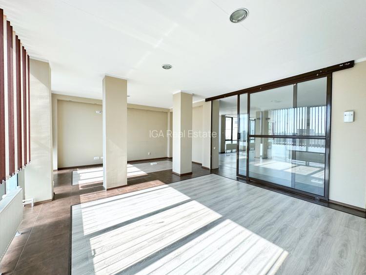 Spatiu comercial stradal cu locuri de parcare privata - 9