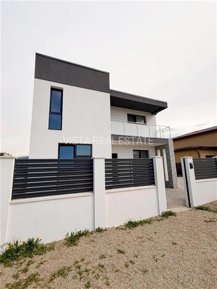 Casa Premium in Cristian, predare la cheie, 4 camere, 3 bai, pompa de caldura, T - 3