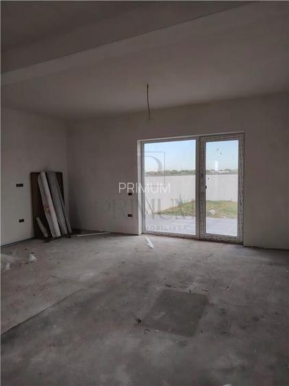 Duplex modern - spatios - personalizare interioara - canalizare - asfalt - 7