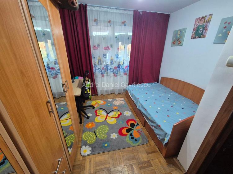 Vand apartament 3 camere Giulesti - 4