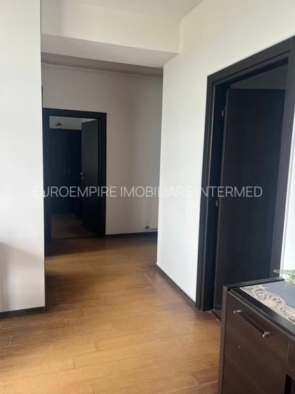DE VÂNZARE APARTAMENT 3 CAMERE ZONA CLUBURI MAMAIA - 2