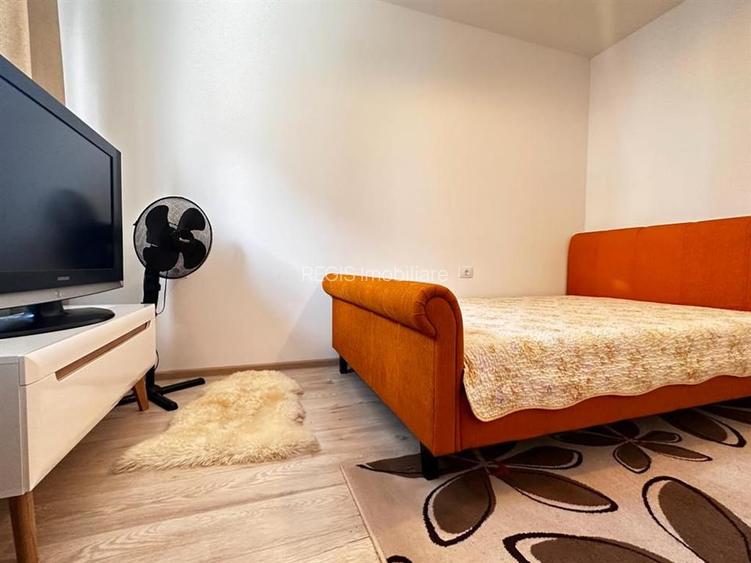 Apartament cu 3 camere de inchiriat, Brasov - 5