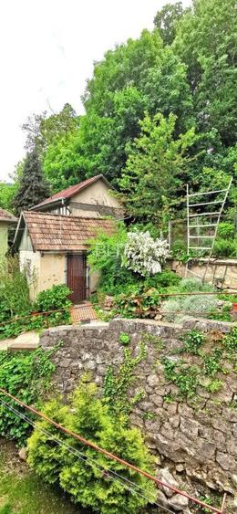 Apartament de vanzare, cu 4 camere, 80 mp, zona Cetate - 2