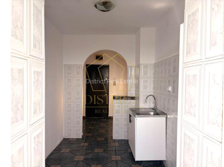 Apartament decomandat cu 3 camere | Calea Sagului - 8