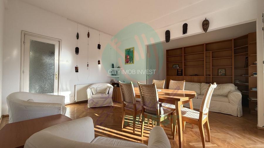 Garsonieră boemă | Mântuleasa – Sf. Ștefan | Balcon, centrală, etaj 4 - 6