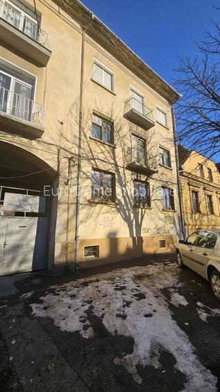 Str Lunga apartament pretabil birou/cabinet , parter stradal - 12