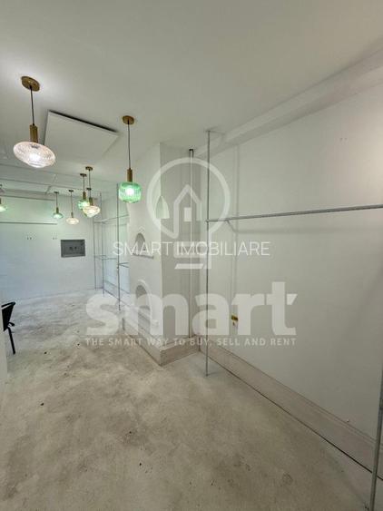 Casă în centrul istoric cu spațiu comercial și parcare proprie Zona 0 - 10