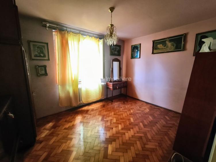 Apartament 2 camere, decomandat, parter cu balcon, GARAJ,  zona Mercur - 12