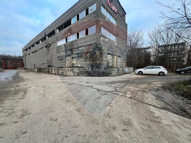 Investitie/vanzare/inchiriere-teren/4000mp/hala-zona de nord - 3