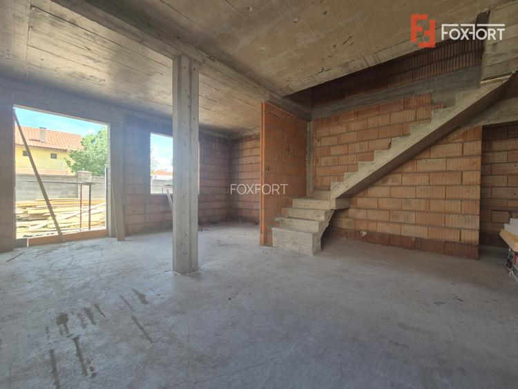 Duplex cu 4 camere de vanzare in localitatea Dumbravita - 27