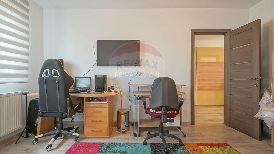Casă / Vilă cu 3 camere de vânzare - 19