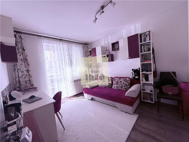 Apartament complet utilat 3 camere balcon parcare zona Mandra - 9