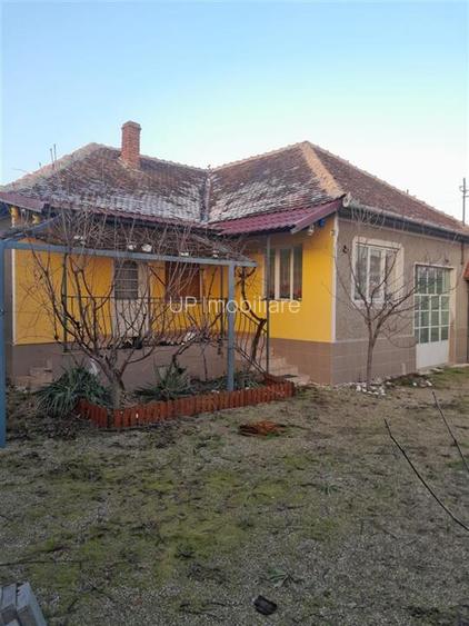 COMUNA CHESA | 2 CASE | TEREN 5.526 MP | DUBLU FRONT | BIHOR - 5