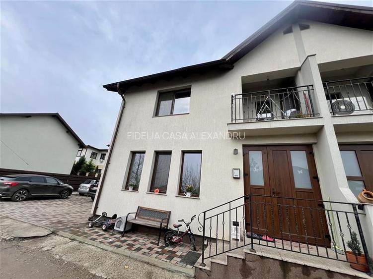 Vile cu 3 camere si 2 bai, de vanzare in Valea Adanca - 2