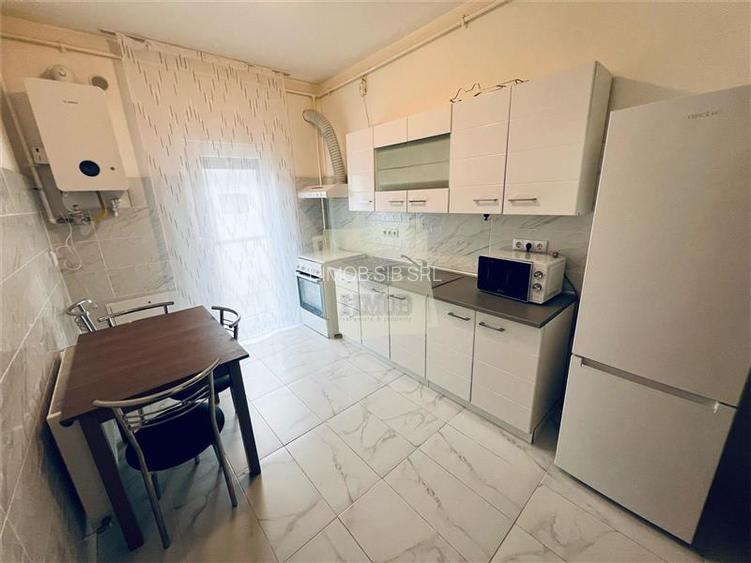 Apartament cu 2 dormitoare balcon parcare zona Mandra - 13