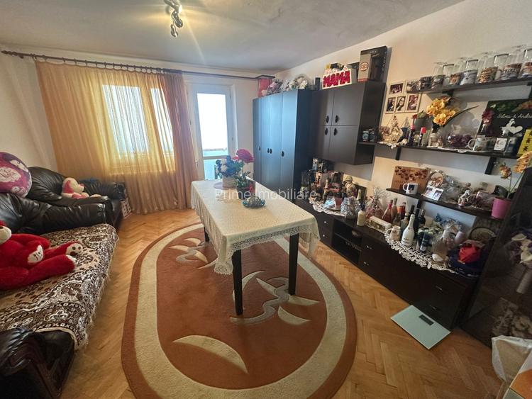 Apartament 3 camere, 77mp, zona Sebes - 2