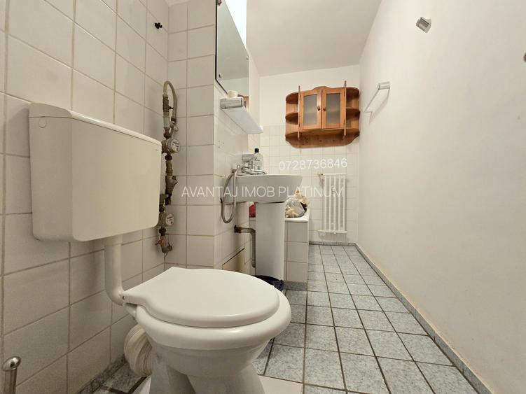 Lacul Tei - Facultatea de Constructii, bloc 1986, 40 mp - 7