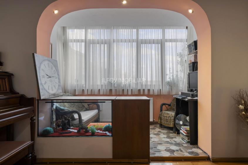 Apartament 3 camere Pta Romana, vedere spre parcul din spate, spatios decomandat - 4