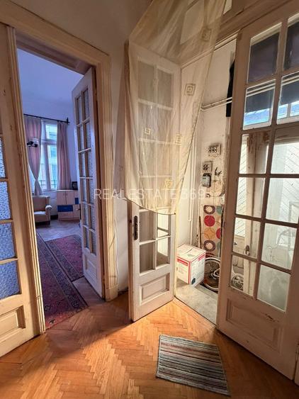 URGENT!, VILA SINGUR CURTE, POZITIE PE COLT, GARAJ, NEGOCIABIL - 13
