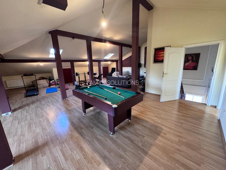 Casa deosebita sector 4 P+1+M. 6 cam.Util 418mp. Teren 1638mp - 40