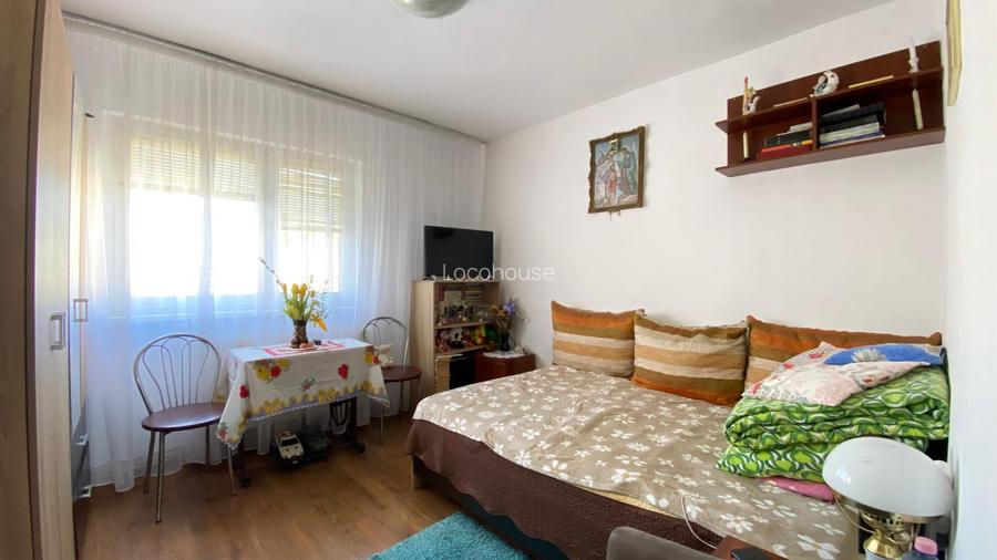 Apartament Zona Zorilor Decomandat - etaj 3/4 - 3