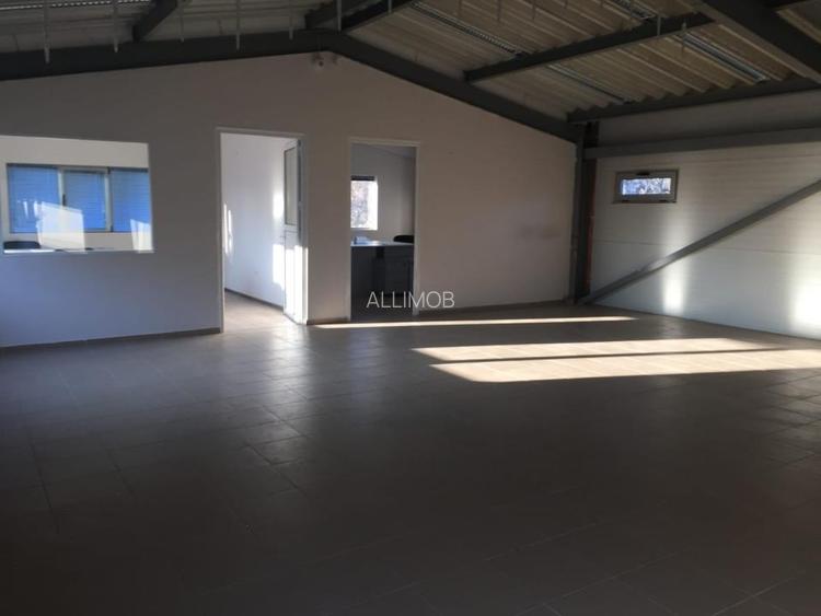 Spatiu birouri si depozit in Ploiesti, zona Xenia. - 20