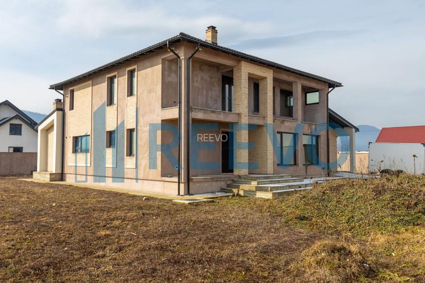 Casă/Vilă 500 mp Dumbrava Roșie, NT - 82